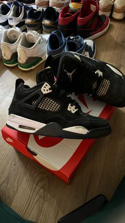 Jordan 4’s Thunder