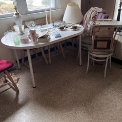 Kitchen Table And Chairs