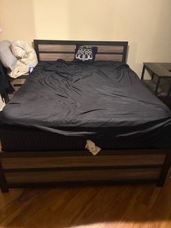 Queen sides bed with frame