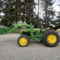 John Deere 2555 Tractor 