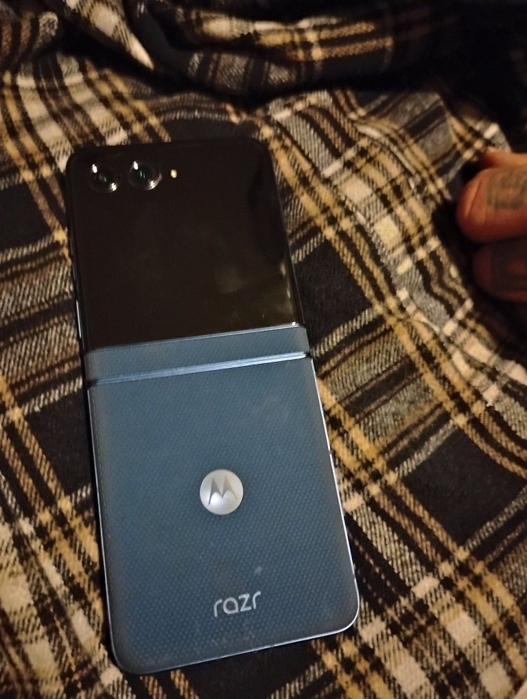 Razor Phone