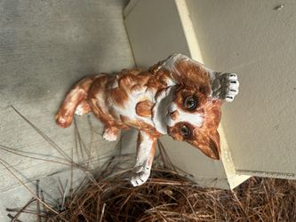 Cat Ceramic Statue 
