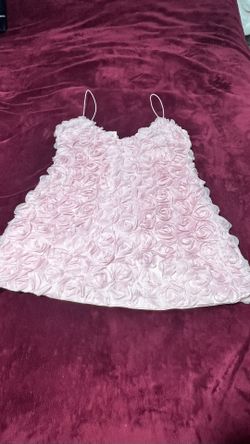 Pink Dress /Size M From: Pretty Little Thing 