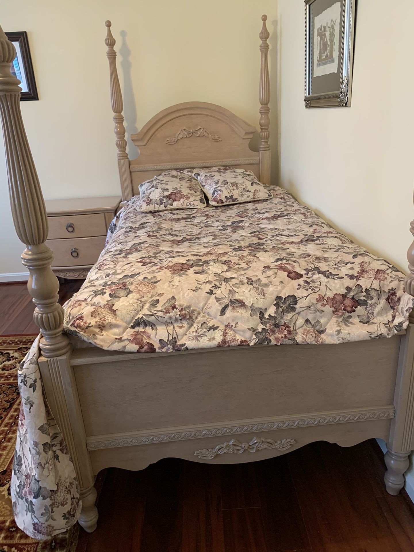 Bedroom set with new mattress