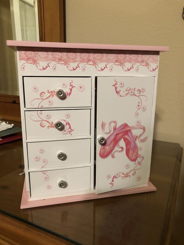 Musical spinning ballerina jewelry box for Sale in Cibolo, TX OfferUp