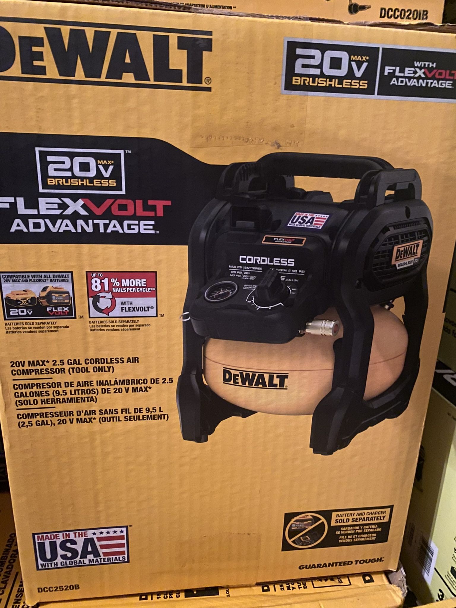 DeWalt  2.5 Gal. 140 psi Portable 20V Cordless Air Compressor with FLEXVOLT Advantage (Tool Only)