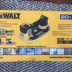 NEW DeWalt 20v Max Grabo Lifter + 5aH battery- DCE592BO