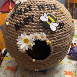 Gender Reveal hive 