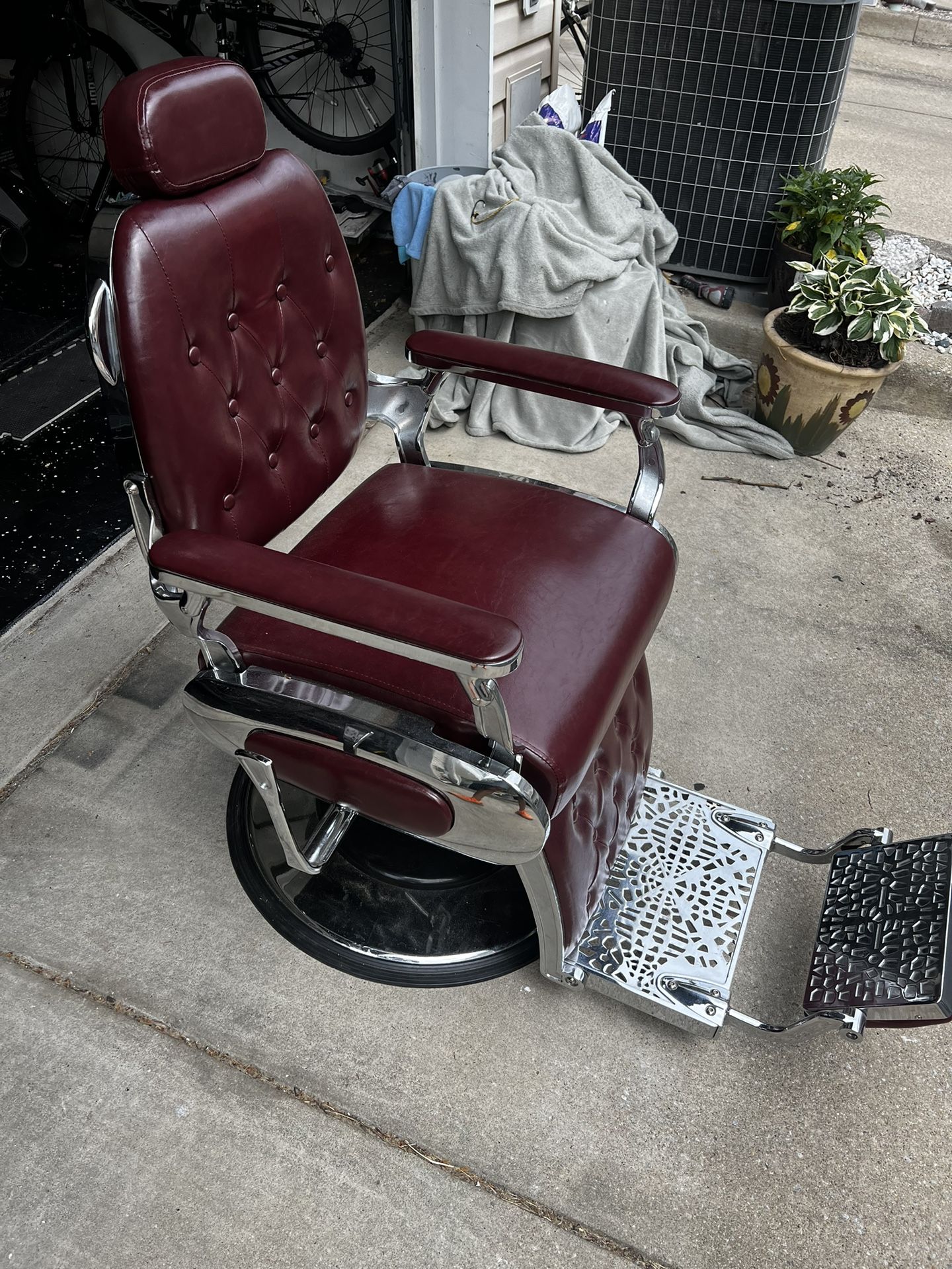 Vintage Retro Barber Chair 