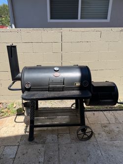 Char-Griller Grand Champ Offset Smoker and Grill