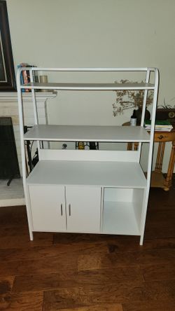 White Shelf