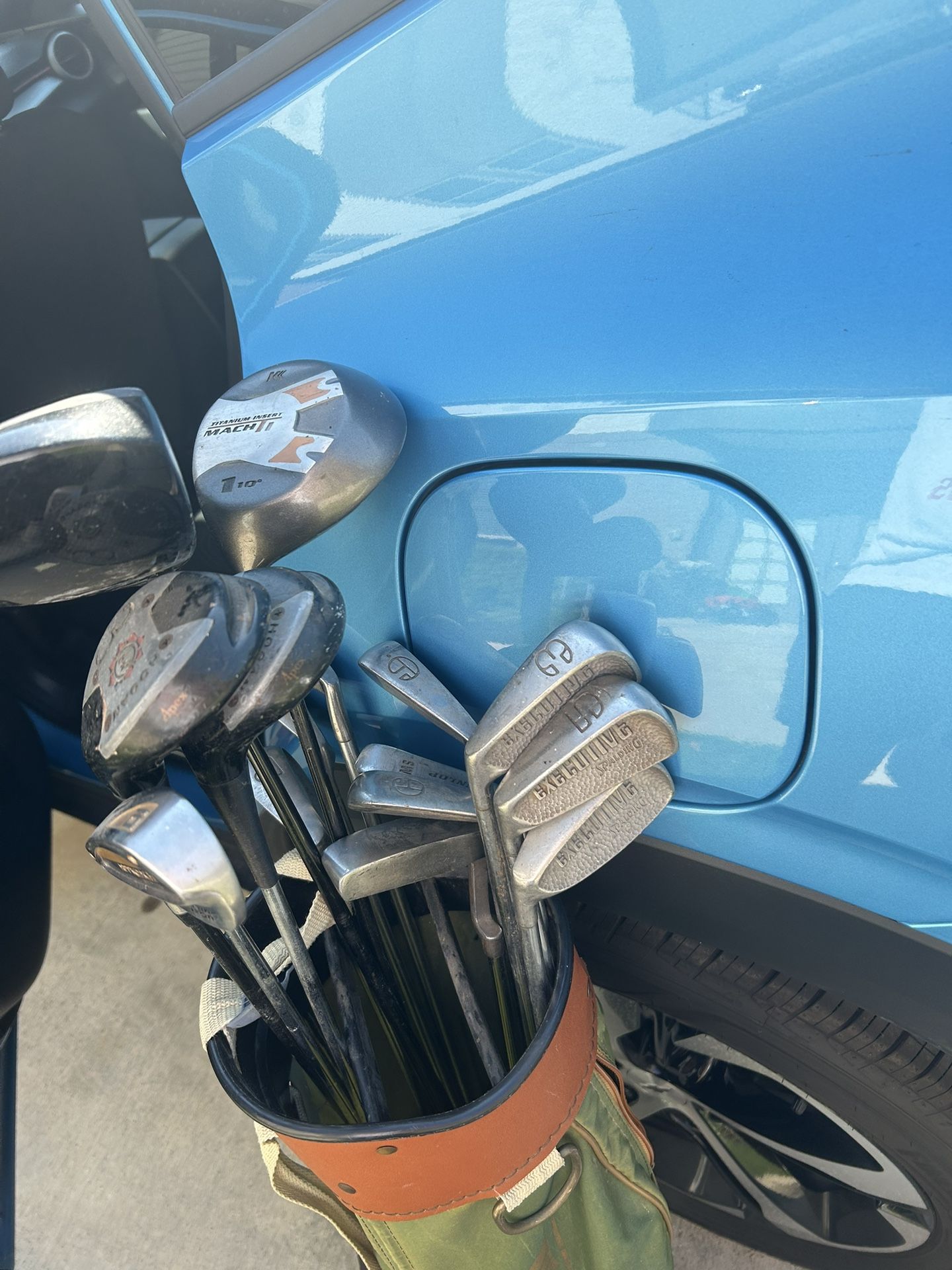 Left Handed Old Golf Club Set W/bag