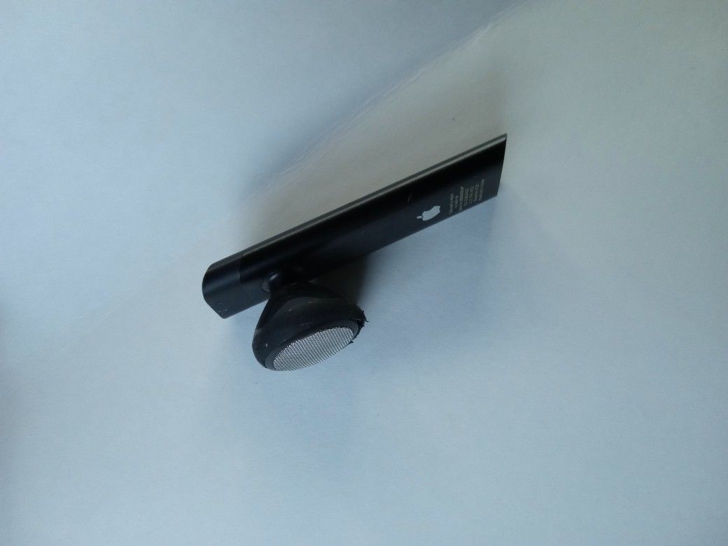 Genuine Apple MB536LL/A A1221 iPhone Bluetooth Black Ear