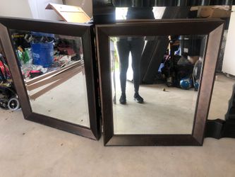 Mirror set