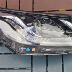 Chevrolet Bolt EV Electric Headlamp 2018 2019 2020 2021 Right Side (Passenger)OEM