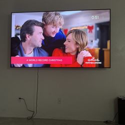 85inch Samsung Plus Smart TV