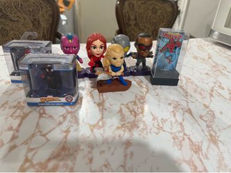 Marvel Collectible Lot: Jada Metalfigs, FigPin & Character Figures