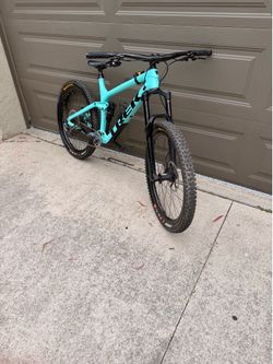 Trek remedy 9.8 mtb perfect condition size large
