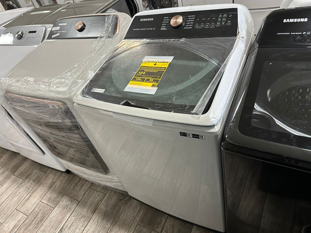 Samsung ivory washer and dryer set gas dryer new with warranty