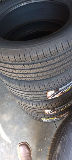 Set of 4 tires brand new size 225 55 17