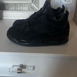 Jordan 4 Black Cats Size 6