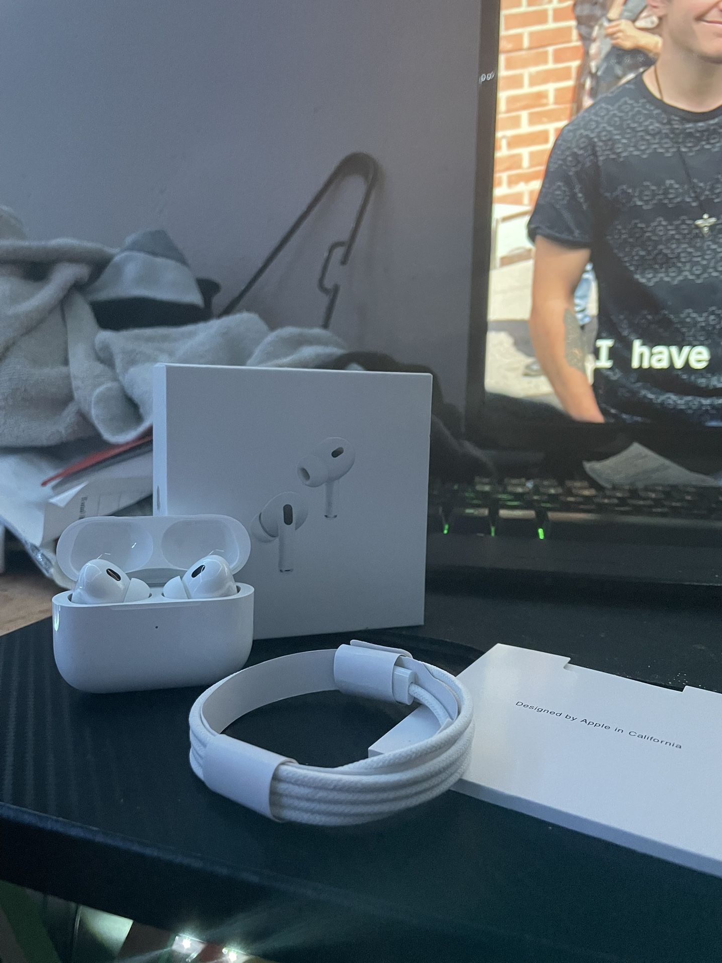 Apple AirPod Pros 2nd Generation + Noise Cancellation