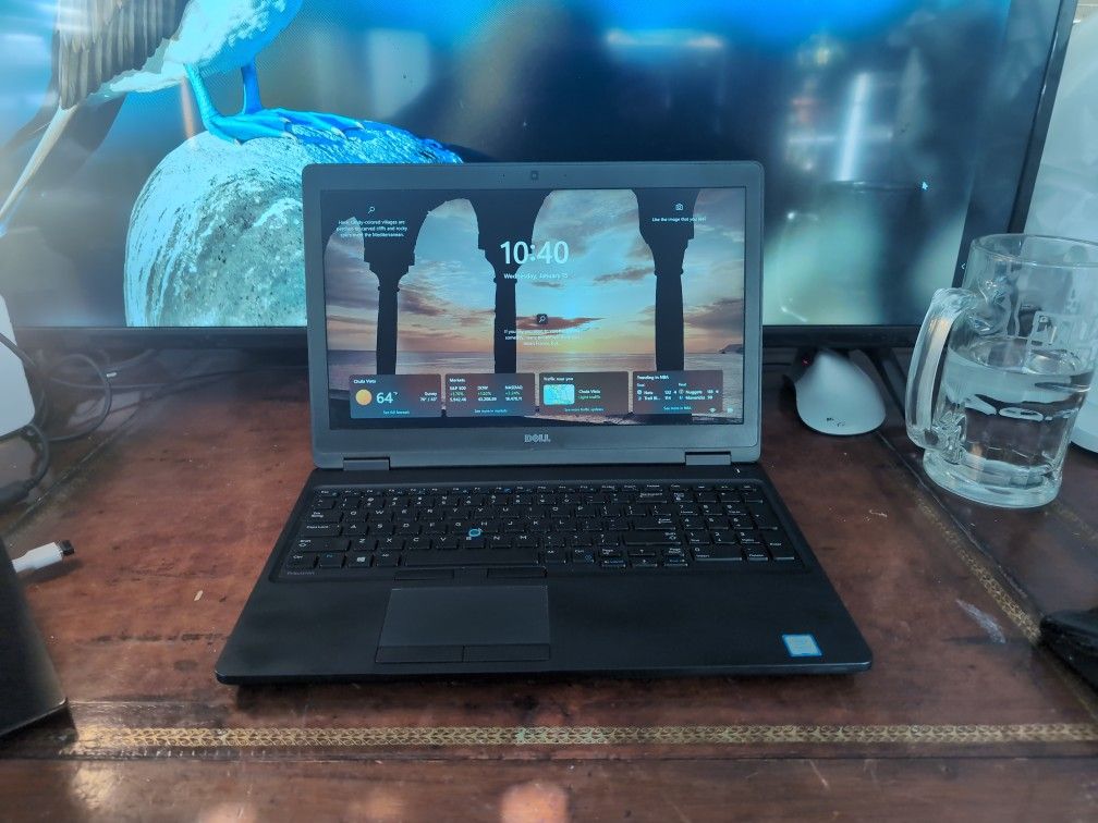 Dell Precision 3520 - i7 (7th Gen) - 16gb Ram - 512gb SSD - Quadro M620