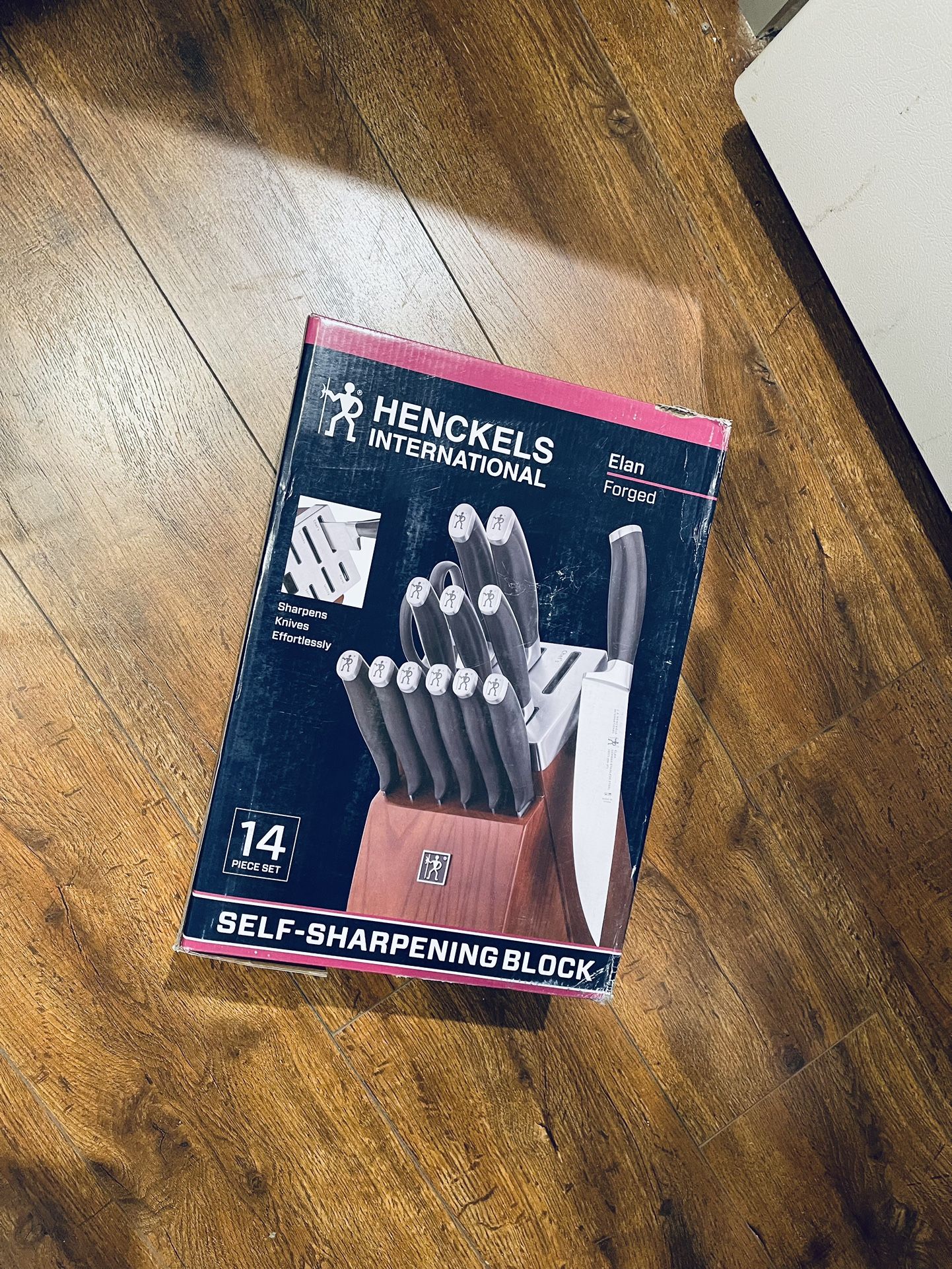 New Henckels International 14 Piece Elan Self-Sharpening Block