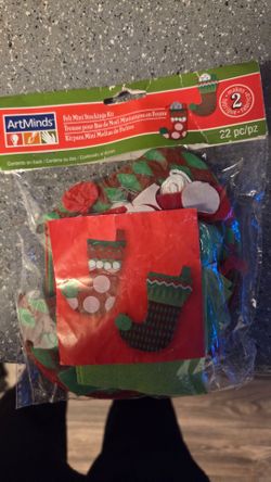ArtMinds Felt Mini Stockings Kit 22pc