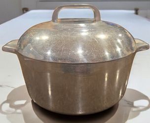 Wagner Magnalite 4.5 Qt Round Dutch Oven 4248P with Lid and Trivet Vintage Mcm