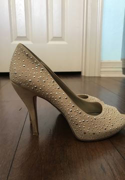 GIANNI BINI HEELS size 7.5 USA