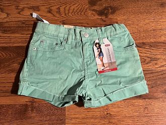 Levi’s Girlfriend Shorts Stretch Mint Green Cuffed Denim