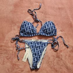 NWT 2 Piece Bikini Size Small 