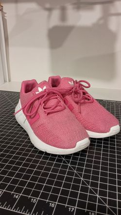 Adidas Swift Run 22 - Size 2