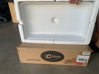 Lofeyo  Ceramic Sinks - Never used or installed