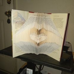 Give a gift that literally turns the page! 📖✨