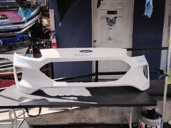 Ford escape 2020-2022 front bumper oem