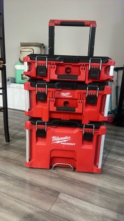 Milwaukee packout 3 piezas  $300 obo