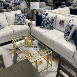 Gorgeous Sofa Loveseat! $1,999! 💙🌟❤️