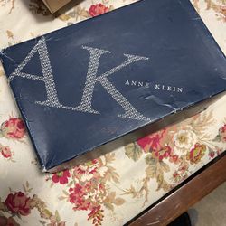 Anne Klein
