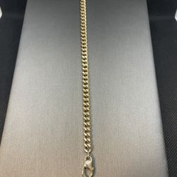 14k Curb Bracelet 