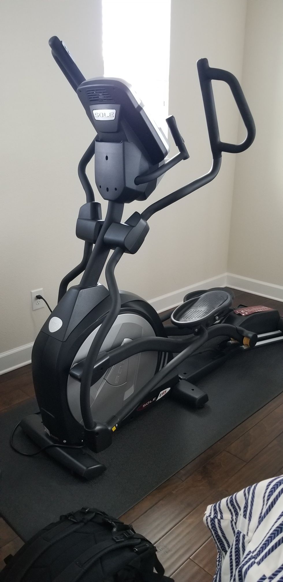 Elliptical - SOLE E95 - excellent!!