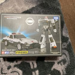 Authentic Takara Tomy Transformers Japan Masterpiece MP-17 Prowl New MISB