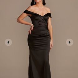 Black satin off-the-shoulder mermaid dress