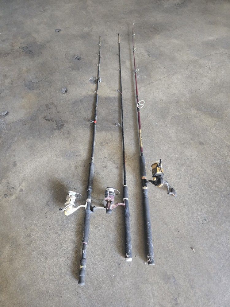 3 fishing rods with motor included. $65