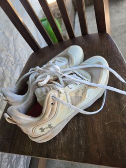 womens cleats