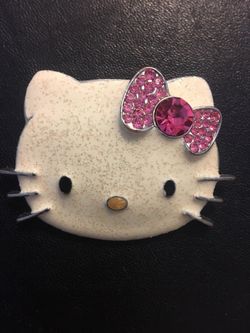 Super cute vintage rhinestone hello kitty broach/pin