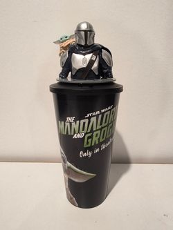 Star Wars The Mandalorian Grogu Plastic Tumbler Cup w/ Lid & Figure Toppers