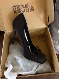 black ballet heels