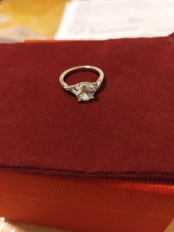 Round 1.30ct White Topaz Solitaire Ring